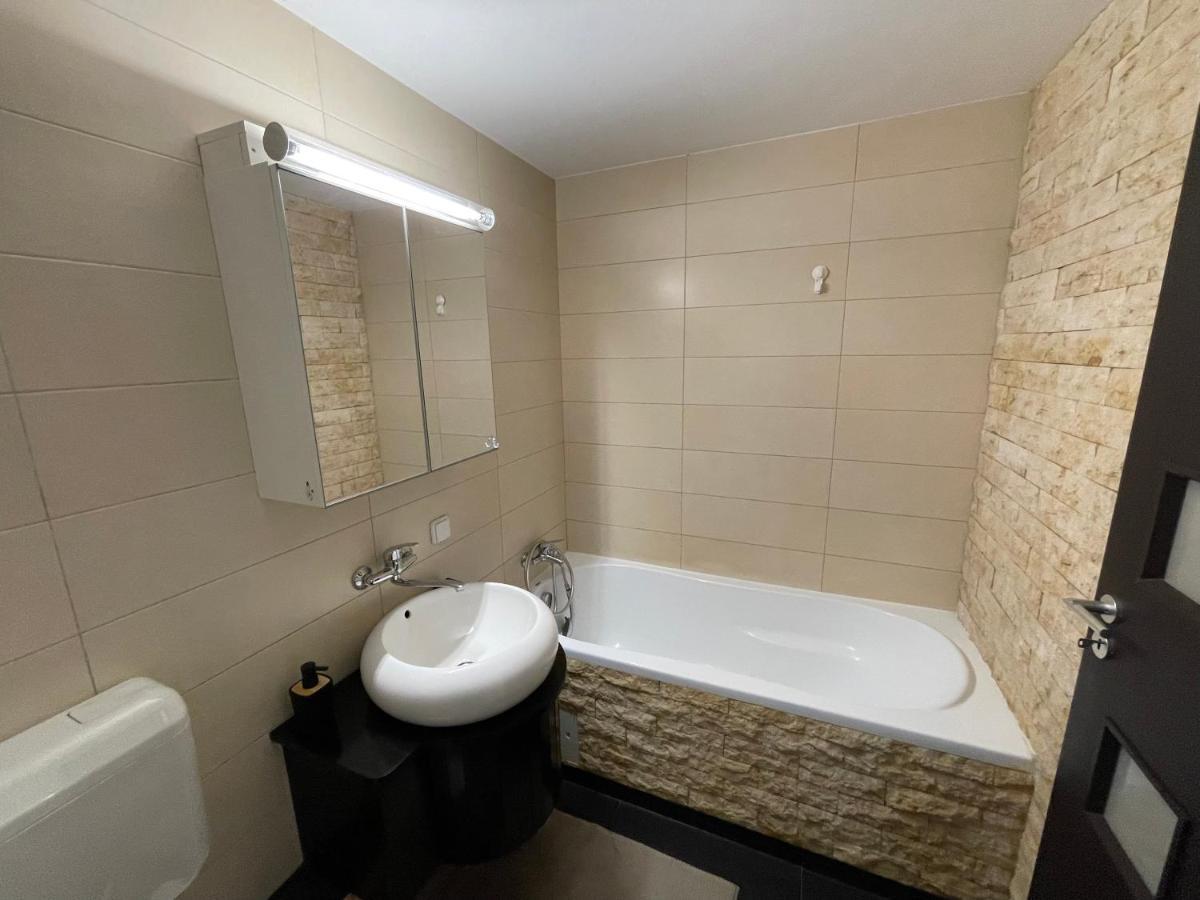 Turqoise Luxury Near Unirii Square * 布加勒斯特